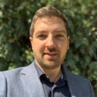 Pete Cornish's Instagram, Twitter & Facebook