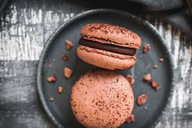 Schokoladen Macarons Wienerbrod Skandinavisch Backen In 2020 Macarons Dessert Ideen Schokolade