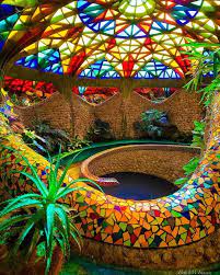 Jun 21, 2021 · la casa vicens de antoni gaudí en barcelona se ha asociado a la plataforma de rentas vacacionales airbnb para promover el turismo tras la crisis sanitaria. Cuanto Cuesta Un Fin De Semana En El Nido De Quetzalcoatl