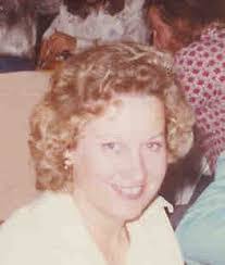 Amy Eveland's Instagram, Twitter & Facebook