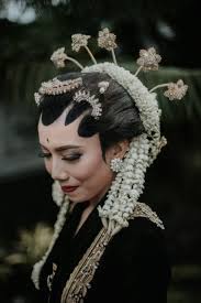 Maybe you would like to learn more about one of these? Kenali Keistimewaan Makna Paes Riasan Pengantin Wanita Dari Jawa Tengah Bridestory Blog