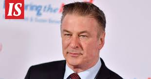 Alec Baldwin kertoo, miksei ole luovuttanut puhelintaan poliisille