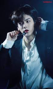 Number 99 On Twitter In 2020 Txt Celebrities Charismatic