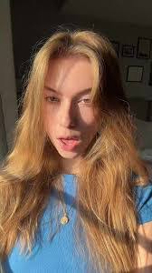 Kaitlyn Houston's Instagram, Twitter & Facebook