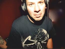 intervista analogica. Il karmadrome del promoter e organizzatore  cagliaritano Carlo Leone