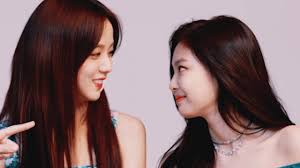 Blackpink facts and ideal types blackpink (블랙핑크) consists of 4 members: Why Jennie Is So Jealous Of Jisoo Youtube