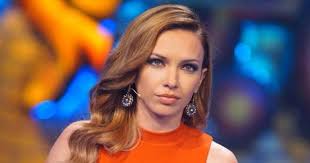 Ajo ka 2 djem, por burrin nuk ia kemi parë kurrë. Ja kush është  bashkëshorti bukurosh i Xhemit