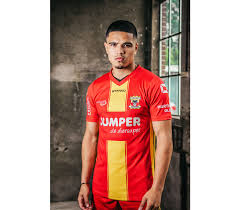 All of the links and information mentioned is authentic so you can guarantee that you won't be buying any fake football shirts. Go Ahead Eagles Voetbalshirts 2021 2022 Voetbalbibliotheek