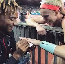 Edward gal and hans peter minderhoud. Olympian Proposes To Olympian At Track Meet Bernews