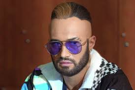 Urmareste aici pe acest site baieti de oras sezonul 2 episodul 8 online subtitrat in romana la data de 1 noiembrie 2017. In Episodul Patru Din BÄƒieÈ›i De OraÈ™ Difuzat In AceastÄƒ SearÄƒ De La 21 15 La Antena 1 Roby Roberto Devine VedetÄƒ In Presa InternaÈ›ionalÄƒ Antena 1