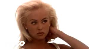 She's so fine the f fell off! Paulina Rubio S Nada De Ti Music Video Popsugar Latina