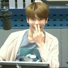 Black cat wanders kucing kampung dan momen indonesia. 12 Ide Meme Meme Kpop Meme Lucu Humor Lucu