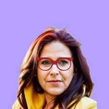 Peggy Delong's Instagram, Twitter & Facebook