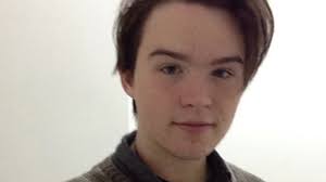 Warren Beatty Calls Transgender Son Stephen His 'Hero': 'He's a  Revolutionary'