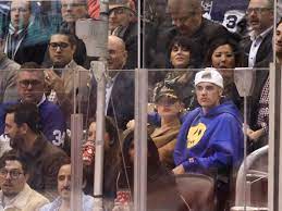 Justin Bieber Says He Has Lyme Disease And Chronic Mono