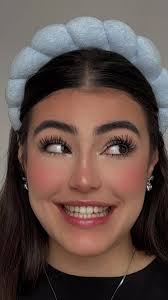 ¿Nunca te has tomado fotos sin esas pestañas?