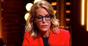 People media crédit lyonnais christine lagarde gs news television. Bernard Tapie Malade Ophelie Winter Lui A Conseille Un Medecin Tibetain Fantastique