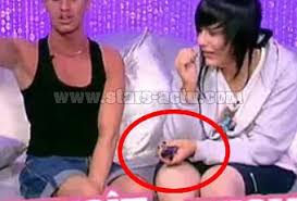 Thomas de secret story 4. Secret Story 4 Thomas Avec Un Telephone En Main Photos A Voir