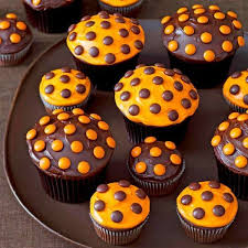Pepites De Chocolat Et Des Bonbons Mm S Pour Faire Ces Beaux Cupcakes 18 Idees Creatives De Cupcakes Pour Recette Biscuit De Noel Cupcakes D Halloween Cupcakes