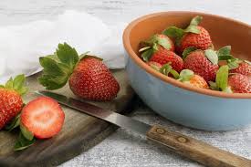Préparation de la recette de pieds de veau sauce ravigote : Comment Equeuter Des Fraises Facilement