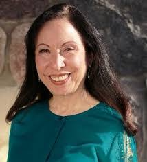 Lorna Peterson's Instagram, Twitter & Facebook