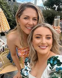 Rachel Baxter's Instagram, Twitter & Facebook