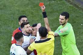 Born 24 june 1987) is an argentine professional footballer who plays as a forward and captains both spanish club barcelona. Lionel Messi Sieht Bei Copa America Rot Und Wirft Korruption Vor