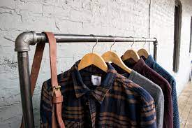 Instructions for diy pipe clothing rack project. Diy Industrial Pipe Clothing Rack