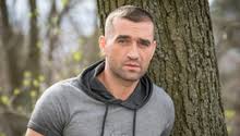 Milan ondrík je slovenský herec a rezbár. Milan Ondrik Ukazal Svoje Tri Rozkosne Deticky Podobaju Sa Na Slavneho Ocina Joj