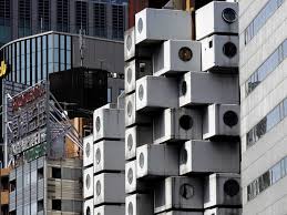 It was the world's first example of capsule architecture built for permanent and practical use. Kisho Kurokawa S Nakagin Capsule Tower