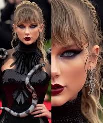 Can we talk about how Taylor changed the lyrics when singing bigger than  the whole sky. Instead of singing "every single thing to come has turned  into ashes" she's out here singing "