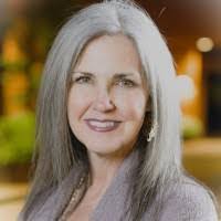 Cindy Giddings's Instagram, Twitter & Facebook