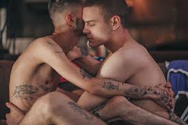 La PrEP: che cosè e come protegge dallAids | Vanity Fair Italia