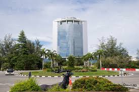 Whether you want to experience the city like a tourist or follow the locals, check out this great resource explore the great outdoors at mt kinabalu, a popular spot to commune with nature in kota belud. Kota Kinabalu City Tour Downbelow Adventures Borneo