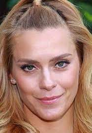 Carolina dieckmann worcman (born september 16, 1978) is a brazilian actress. Carolina Dieckmann Belas Mulheres Maquiagem De Celebridades Sobrancelha