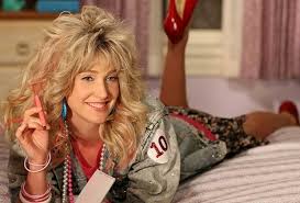 Яко́ба франци́ска мари́я «ко́би» смолдерс (англ. Video Cobie Smulders Revives Robin Sparkles Character From Himym Tvline