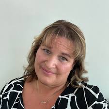 Barbara Becker ist längst nicht mehr nur als Ex-Frau von Tennislegende  Boris Becker bekannt. Die gebürtige Heidelbergerin ist mittlerweile  erfolgreiche Designerin, Fitnessexpertin, Model, Schauspielerin und  Autorin. In der NDR Talk Show wird