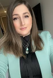 Eva Oswald's Instagram, Twitter & Facebook