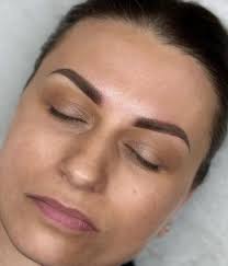 Torcik 20cm 🌹 W srodku waniliowe biszkopty, krem kawowy,krem kokosowy,  krem smietankowy +fruzelina wisniowa🍒