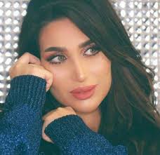 من هي الدكتورة خلود ويكيبيديا السيرة الذاتية مجتمع الحلول