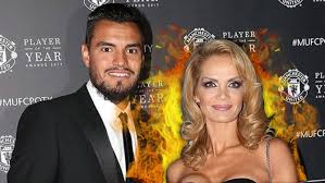 En argentina se levantó polvareda por algunas publicaciones en redes sociales hechas por eliana guercio, esposa del arquero sergio 'chiquito' romero, quien mostró su inconformismo por la ausencia de su amor en el seleccionado albiceleste, que es dirigido por lionel scaloni. Los Tweets De Eliana Guercio Tras Las Criticas A Sergio Romero Por La Derrota De La Seleccion Frente A Brasil Ciudad Magazine