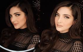 Namun akhirnya keluarga ini lebih memilih tinggal di kawasan tersebut yang relatif lebih tenang. Kakak Syahrini Meninggal Ashanty Berduka Okezone Celebrity