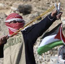 Der krieg zwischen israel und der radikalislamischen hamas im gazastreifen könnte am internationalen strafgerichtshof aufgearbeitet. Krieg In Gaza Palastinenser Helfen Der Israelischen Armee Welt
