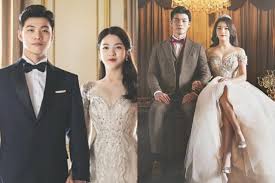 This is her and don't they look alike? Sowon Sister Got Married Today Even Her Sister Is Beautiful O Gfriend