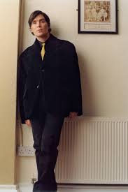 He was educated at presentation brothers college, cork. Cillian Murphy Gangsterboss Bosewicht Bodenstandiger Schauspieler Gq Germany