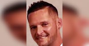 Maureen Lindquist's Instagram, Twitter & Facebook