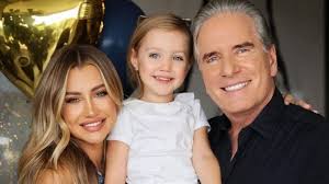 Roberto Justus canta em aniversário e faz declaração à esposa Ana Paula  Siebert