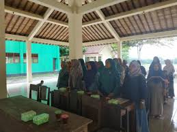 Maybe you would like to learn more about one of these? Website Kalurahan Wonolelo