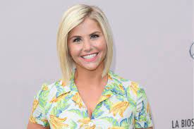 Die schweizer schlagersängerin beatrice egli (33) hat nach eigenen schlagersängerin beatrice egli (33) hat nach eigenen angaben erfolgreich das matterhorn in der nähe von zermatt bestiegen. Schlager Beatrice Egli Diese Nachricht Lasst Sie Strahlen Gala De