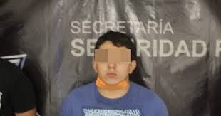 Esta tarde fue detenido en toluca un joven identificado como abraham «n», quien hacía una en una versión que el joven dio a los uniformados, habría explicado que es youtuber y se dedica a. Detienen A Youtuber Por Narcomenudeo En Puebla